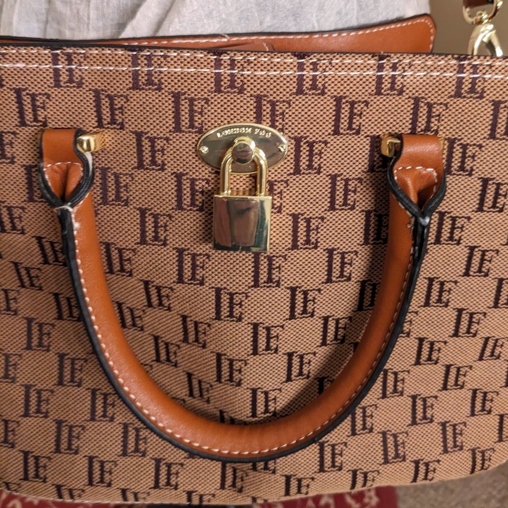 London Fog, Dark Brown Logo Canvas , Kate Satchel Style, Slightly use. - Picture 5 of 12
